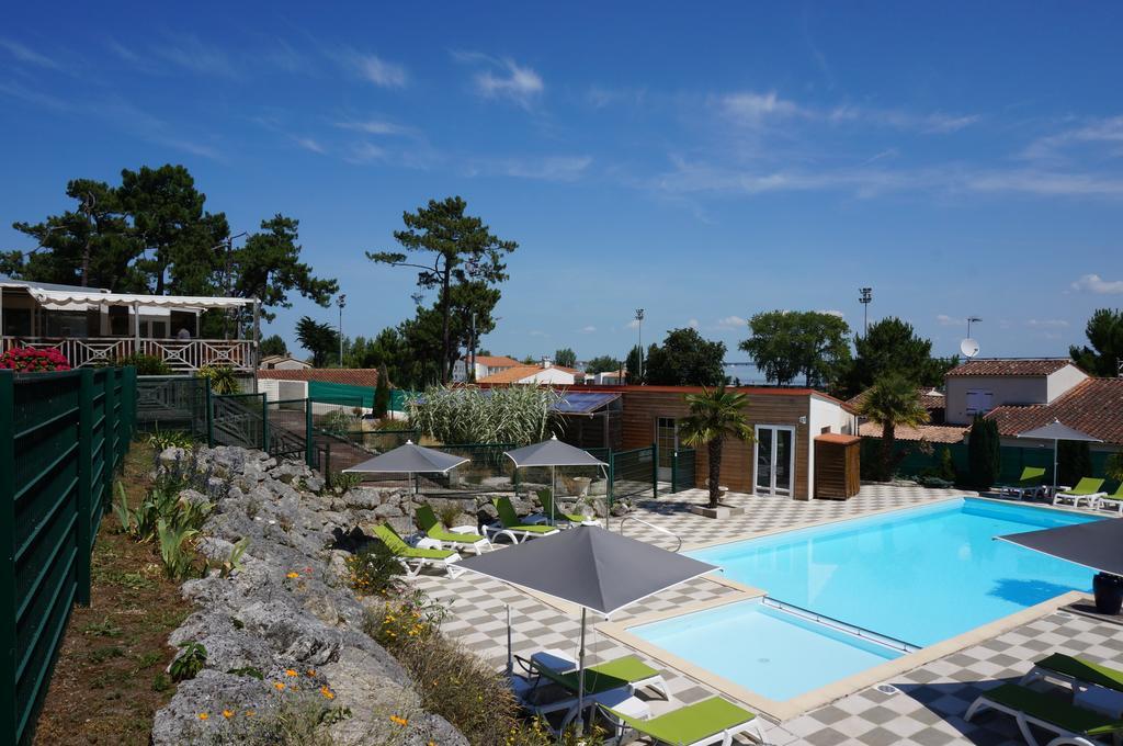 Hotel Mer Et Foret แซ็ง-โทรจง-เลส์-แบ็งส์ ภายนอก รูปภาพ