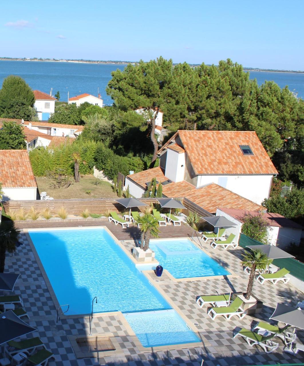 Hotel Mer Et Foret แซ็ง-โทรจง-เลส์-แบ็งส์ ภายนอก รูปภาพ